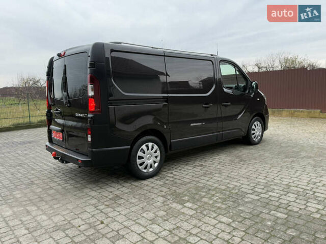 Черный Рено Трафик, объемом двигателя 2 л и пробегом 198 тыс. км за 21850 $, фото 31 на Automoto.ua