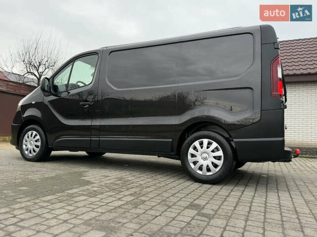 Черный Рено Трафик, объемом двигателя 2 л и пробегом 198 тыс. км за 21850 $, фото 140 на Automoto.ua