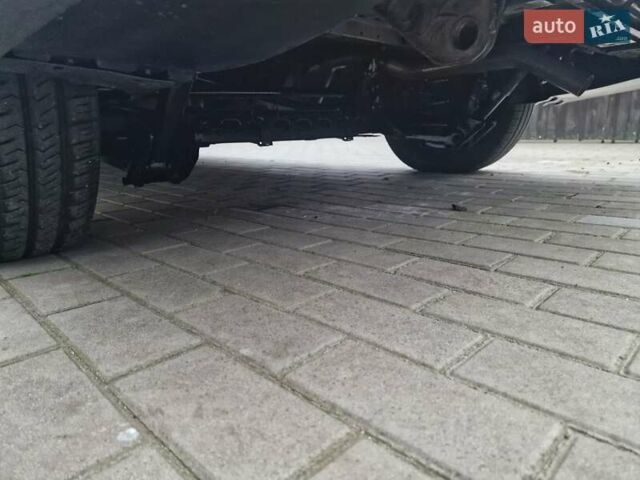 Черный Рено Трафик, объемом двигателя 0 л и пробегом 195 тыс. км за 19899 $, фото 2 на Automoto.ua