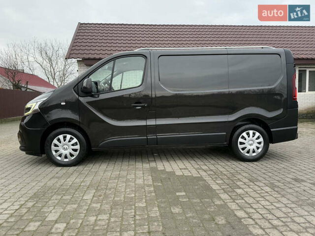 Черный Рено Трафик, объемом двигателя 2 л и пробегом 198 тыс. км за 21850 $, фото 137 на Automoto.ua