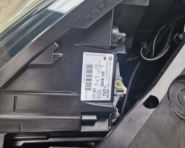 Черный Рено Трафик, объемом двигателя 0 л и пробегом 195 тыс. км за 19899 $, фото 9 на Automoto.ua