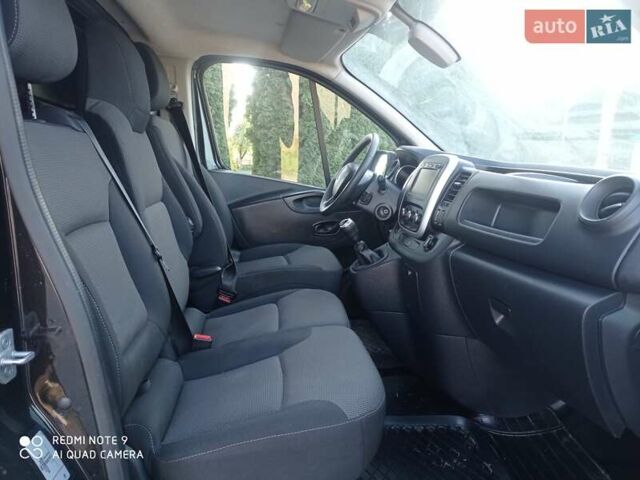 Чорний Рено Трафік, об'ємом двигуна 2 л та пробігом 123 тис. км за 18900 $, фото 21 на Automoto.ua