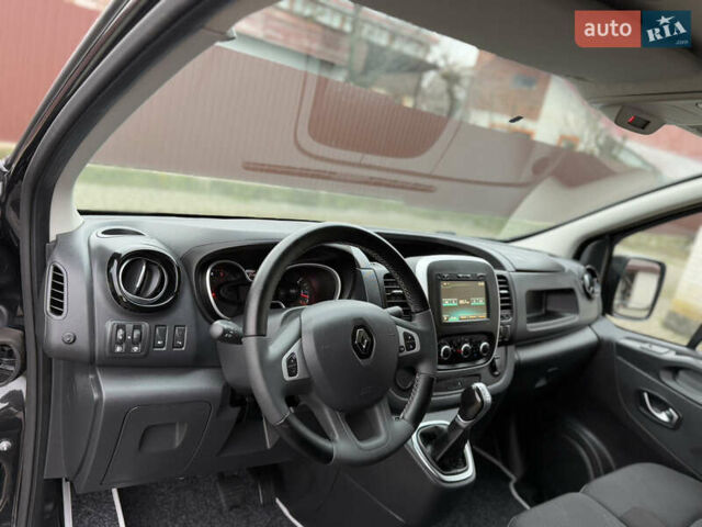 Чорний Рено Трафік, об'ємом двигуна 2 л та пробігом 189 тис. км за 22999 $, фото 61 на Automoto.ua