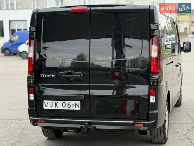 Черный Рено Трафик, объемом двигателя 2 л и пробегом 117 тыс. км за 21300 $, фото 10 на Automoto.ua