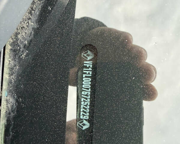 Черный Рено Трафик, объемом двигателя 2 л и пробегом 117 тыс. км за 21300 $, фото 29 на Automoto.ua