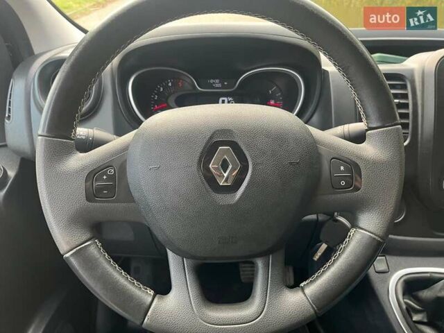 Черный Рено Трафик, объемом двигателя 2 л и пробегом 110 тыс. км за 16800 $, фото 10 на Automoto.ua