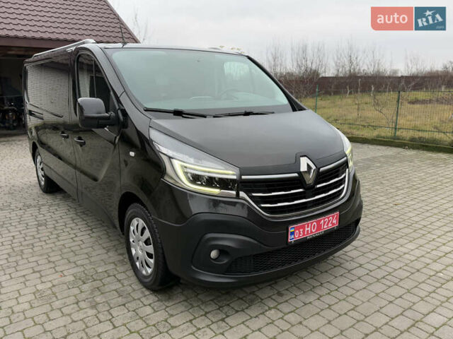 Чорний Рено Трафік, об'ємом двигуна 2 л та пробігом 189 тис. км за 22999 $, фото 128 на Automoto.ua