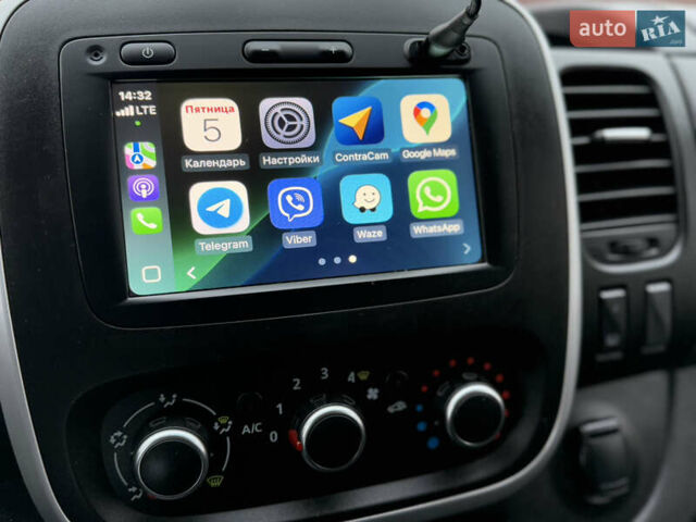 Чорний Рено Трафік, об'ємом двигуна 2 л та пробігом 189 тис. км за 22999 $, фото 65 на Automoto.ua