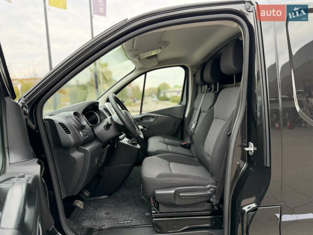 Черный Рено Трафик, объемом двигателя 2 л и пробегом 117 тыс. км за 21300 $, фото 13 на Automoto.ua