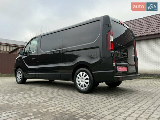Чорний Рено Трафік, об'ємом двигуна 2 л та пробігом 189 тис. км за 22999 $, фото 19 на Automoto.ua