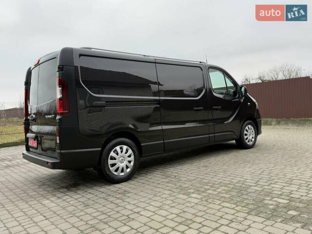 Чорний Рено Трафік, об'ємом двигуна 2 л та пробігом 189 тис. км за 22999 $, фото 121 на Automoto.ua