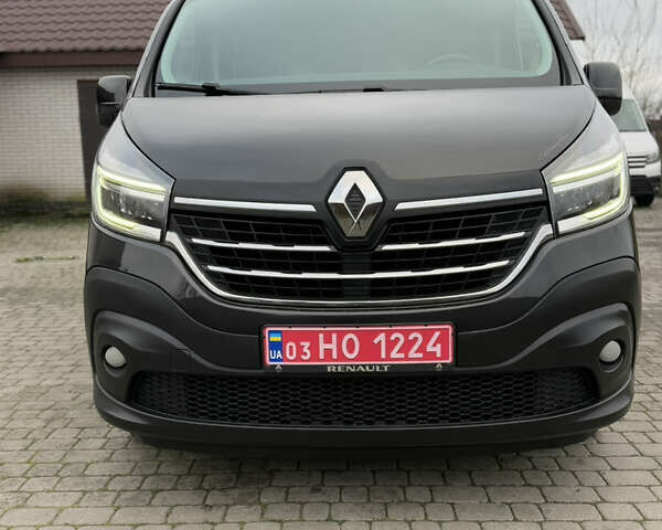 Чорний Рено Трафік, об'ємом двигуна 2 л та пробігом 189 тис. км за 22999 $, фото 6 на Automoto.ua