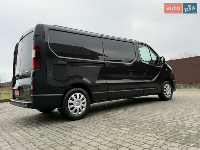 Чорний Рено Трафік, об'ємом двигуна 2 л та пробігом 189 тис. км за 22999 $, фото 29 на Automoto.ua