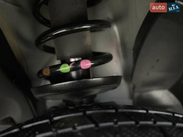 Чорний Рено Трафік, об'ємом двигуна 2 л та пробігом 189 тис. км за 22999 $, фото 102 на Automoto.ua