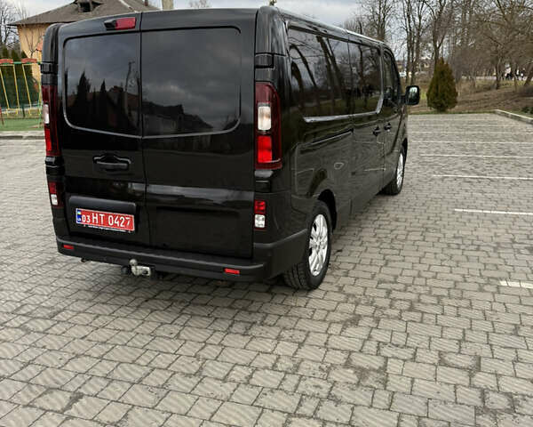 Черный Рено Трафик, объемом двигателя 2 л и пробегом 74 тыс. км за 29900 $, фото 21 на Automoto.ua