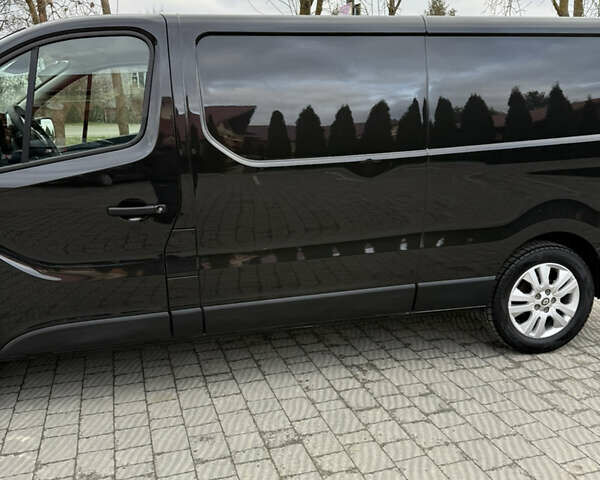 Черный Рено Трафик, объемом двигателя 2 л и пробегом 74 тыс. км за 29900 $, фото 7 на Automoto.ua