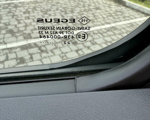 Черный Рено Трафик, объемом двигателя 2 л и пробегом 74 тыс. км за 29900 $, фото 51 на Automoto.ua