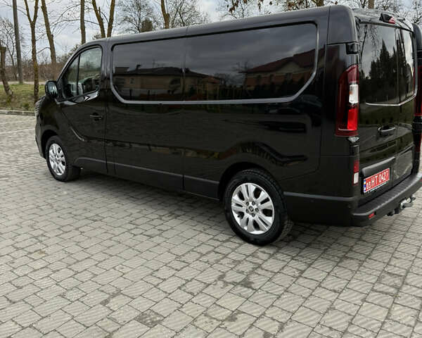 Черный Рено Трафик, объемом двигателя 2 л и пробегом 74 тыс. км за 29900 $, фото 9 на Automoto.ua