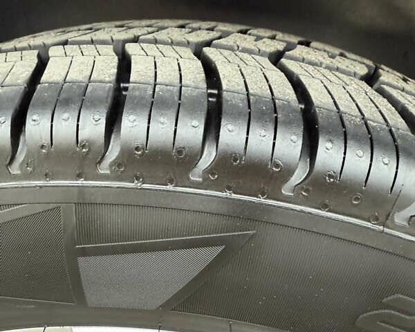 Черный Рено Трафик, объемом двигателя 2 л и пробегом 74 тыс. км за 29900 $, фото 24 на Automoto.ua