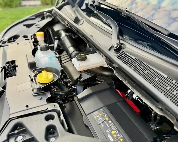 Черный Рено Трафик, объемом двигателя 2 л и пробегом 81 тыс. км за 27900 $, фото 43 на Automoto.ua