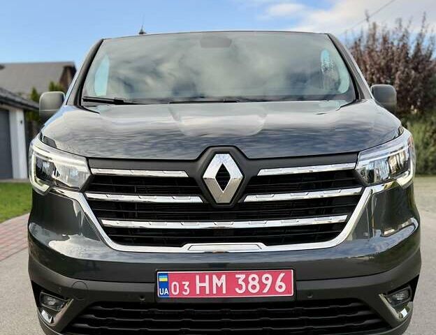 Черный Рено Трафик, объемом двигателя 2 л и пробегом 81 тыс. км за 27900 $, фото 7 на Automoto.ua