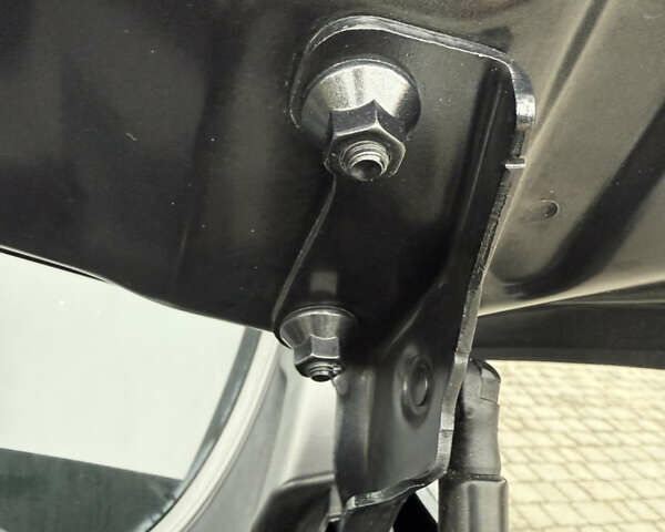 Черный Рено Трафик, объемом двигателя 2 л и пробегом 65 тыс. км за 29900 $, фото 45 на Automoto.ua