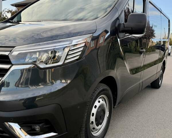 Черный Рено Трафик, объемом двигателя 2 л и пробегом 81 тыс. км за 27900 $, фото 8 на Automoto.ua