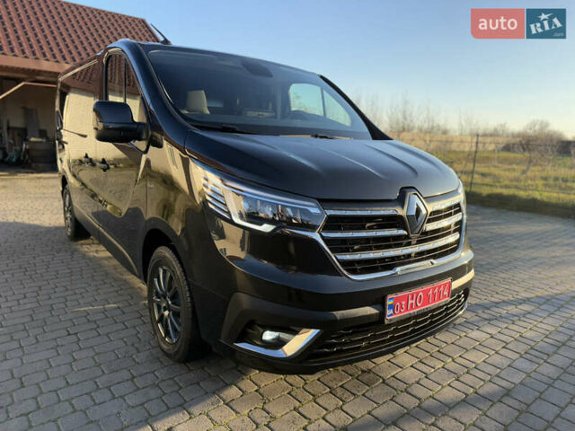 Черный Рено Трафик, объемом двигателя 2 л и пробегом 179 тыс. км за 23450 $, фото 154 на Automoto.ua