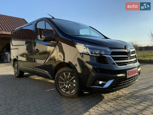 Черный Рено Трафик, объемом двигателя 2 л и пробегом 179 тыс. км за 23450 $, фото 9 на Automoto.ua