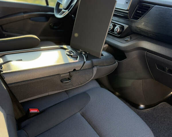 Черный Рено Трафик, объемом двигателя 2 л и пробегом 179 тыс. км за 23450 $, фото 70 на Automoto.ua