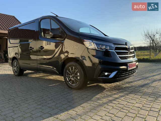 Черный Рено Трафик, объемом двигателя 2 л и пробегом 179 тыс. км за 23450 $, фото 38 на Automoto.ua