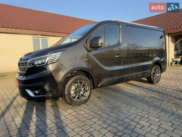 Черный Рено Трафик, объемом двигателя 2 л и пробегом 179 тыс. км за 23450 $, фото 134 на Automoto.ua