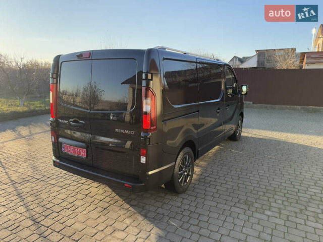 Черный Рено Трафик, объемом двигателя 2 л и пробегом 179 тыс. км за 23450 $, фото 145 на Automoto.ua