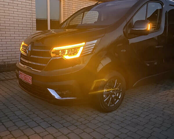 Черный Рено Трафик, объемом двигателя 2 л и пробегом 179 тыс. км за 23450 $, фото 46 на Automoto.ua