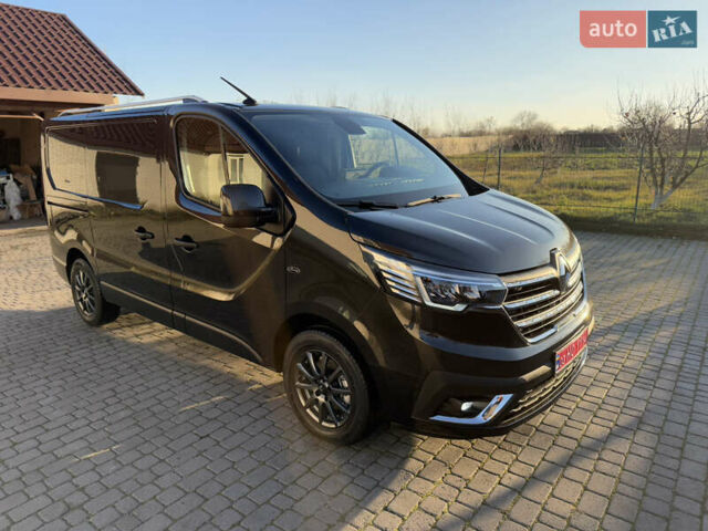 Черный Рено Трафик, объемом двигателя 2 л и пробегом 179 тыс. км за 23450 $, фото 153 на Automoto.ua