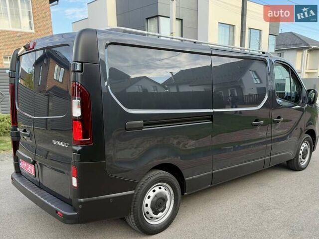 Черный Рено Трафик, объемом двигателя 2 л и пробегом 81 тыс. км за 27900 $, фото 25 на Automoto.ua