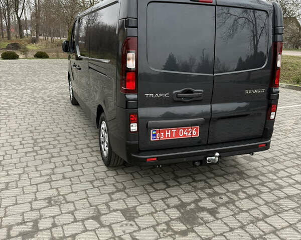 Черный Рено Трафик, объемом двигателя 2 л и пробегом 65 тыс. км за 29900 $, фото 9 на Automoto.ua