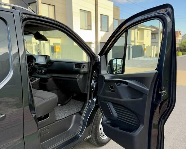 Черный Рено Трафик, объемом двигателя 2 л и пробегом 81 тыс. км за 27900 $, фото 55 на Automoto.ua