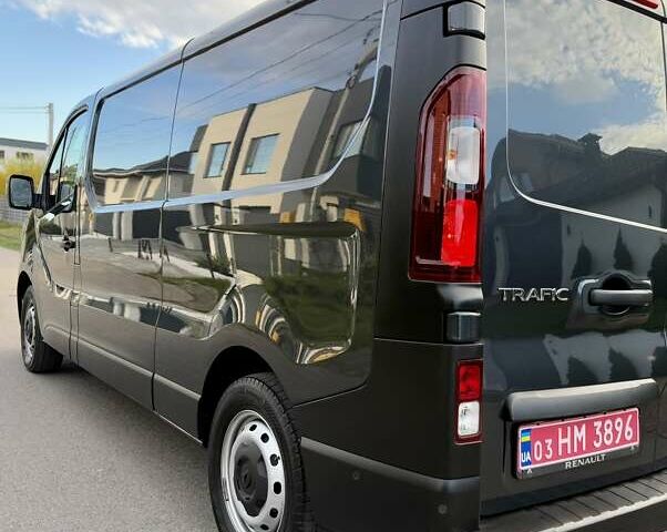 Черный Рено Трафик, объемом двигателя 2 л и пробегом 81 тыс. км за 27900 $, фото 9 на Automoto.ua