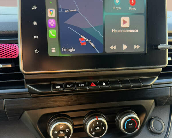 Черный Рено Трафик, объемом двигателя 2 л и пробегом 179 тыс. км за 23450 $, фото 107 на Automoto.ua