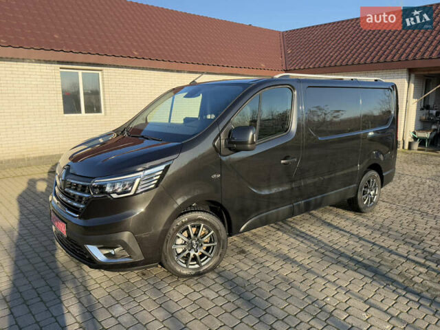 Черный Рено Трафик, объемом двигателя 2 л и пробегом 179 тыс. км за 23450 $, фото 1 на Automoto.ua