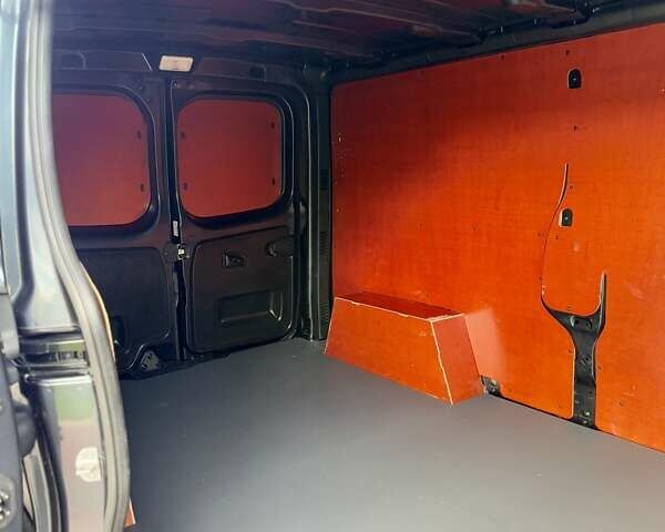 Черный Рено Трафик, объемом двигателя 2 л и пробегом 81 тыс. км за 27900 $, фото 49 на Automoto.ua