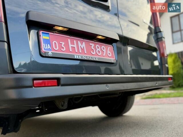 Черный Рено Трафик, объемом двигателя 2 л и пробегом 81 тыс. км за 27900 $, фото 32 на Automoto.ua