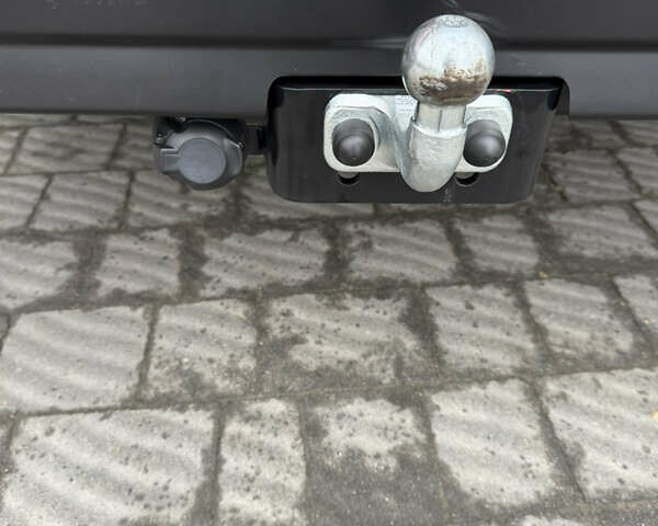 Черный Рено Трафик, объемом двигателя 2 л и пробегом 65 тыс. км за 29900 $, фото 53 на Automoto.ua