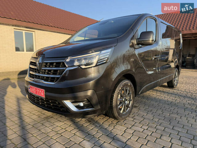 Черный Рено Трафик, объемом двигателя 2 л и пробегом 179 тыс. км за 23450 $, фото 132 на Automoto.ua