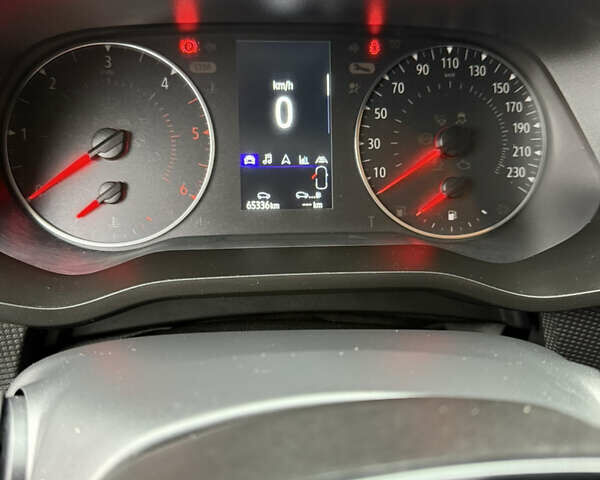 Черный Рено Трафик, объемом двигателя 2 л и пробегом 65 тыс. км за 29900 $, фото 31 на Automoto.ua