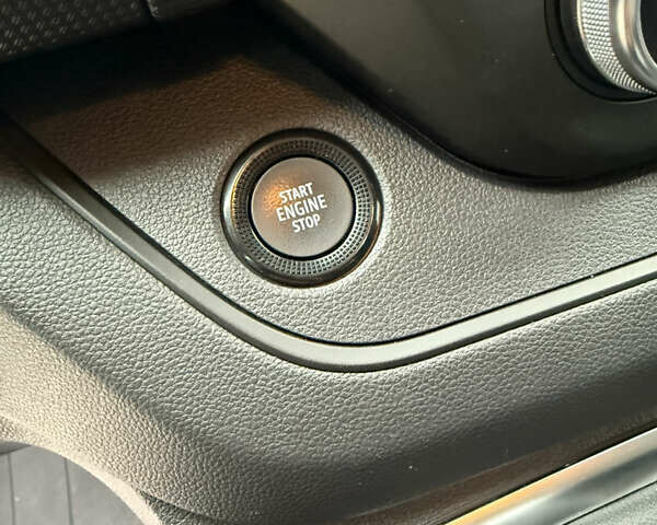 Черный Рено Трафик, объемом двигателя 2 л и пробегом 65 тыс. км за 29900 $, фото 33 на Automoto.ua