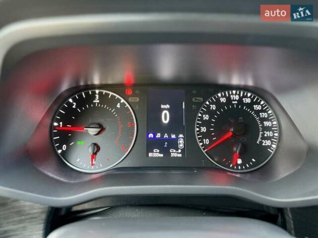 Черный Рено Трафик, объемом двигателя 2 л и пробегом 81 тыс. км за 27900 $, фото 70 на Automoto.ua