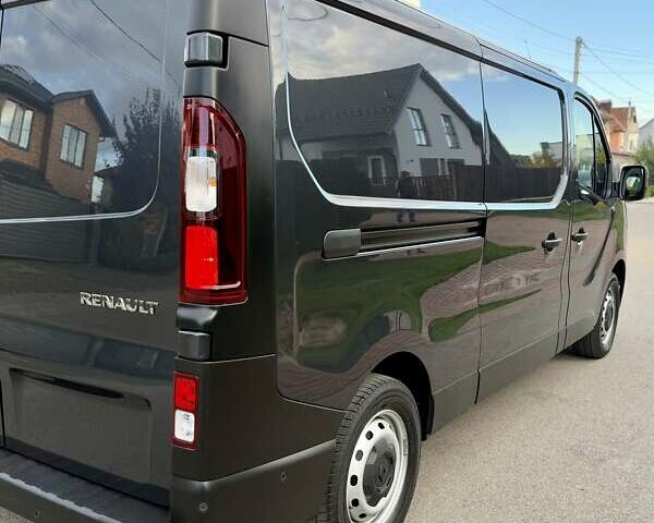 Черный Рено Трафик, объемом двигателя 2 л и пробегом 81 тыс. км за 27900 $, фото 10 на Automoto.ua