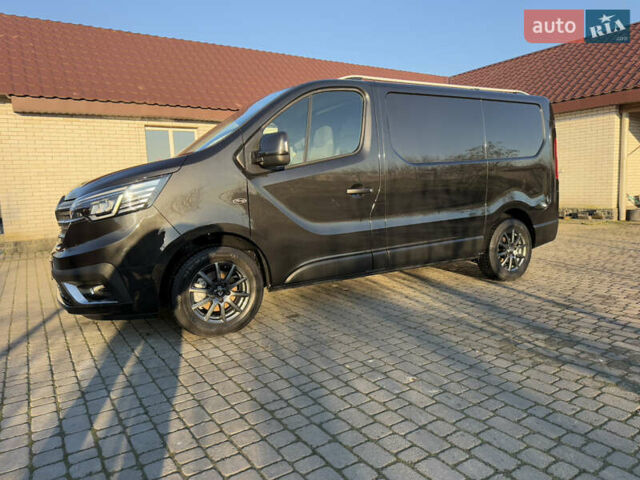 Черный Рено Трафик, объемом двигателя 2 л и пробегом 179 тыс. км за 23450 $, фото 135 на Automoto.ua